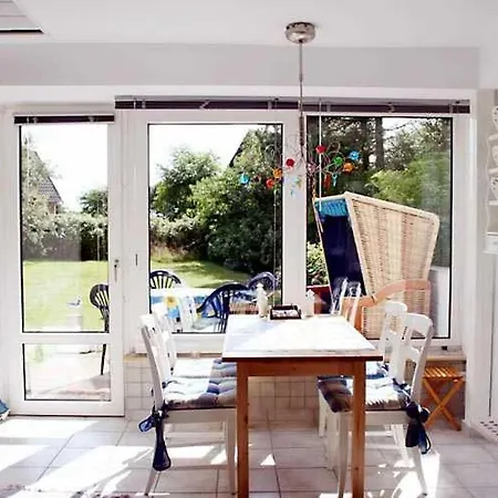 Strandhaus Mit Kaminofen *
