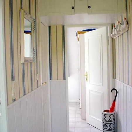 Strandhaus Mit Kaminofen Vakantiehuis Goting