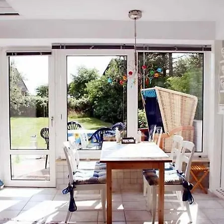 Semesterbostad Strandhaus Mit Kaminofen *